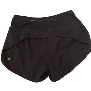Lululemon shorts size 4 Tall